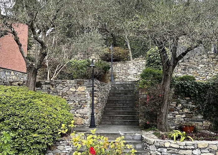 Villa Panorama With Beautiful Private Garden *